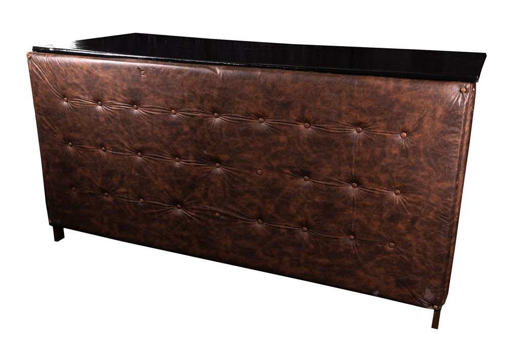 BALCÃO/APARADOR PRETO OU MARROM EM COURINO BOTONE 